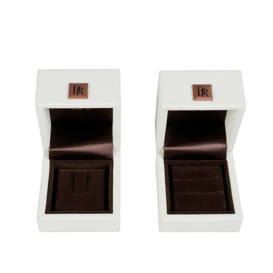 High-Grade Luxury Portable Magnetic White Wooden Jewellery Ring Box Weeding Gift Wood Velvet Jewelry Diamond Earrings Case