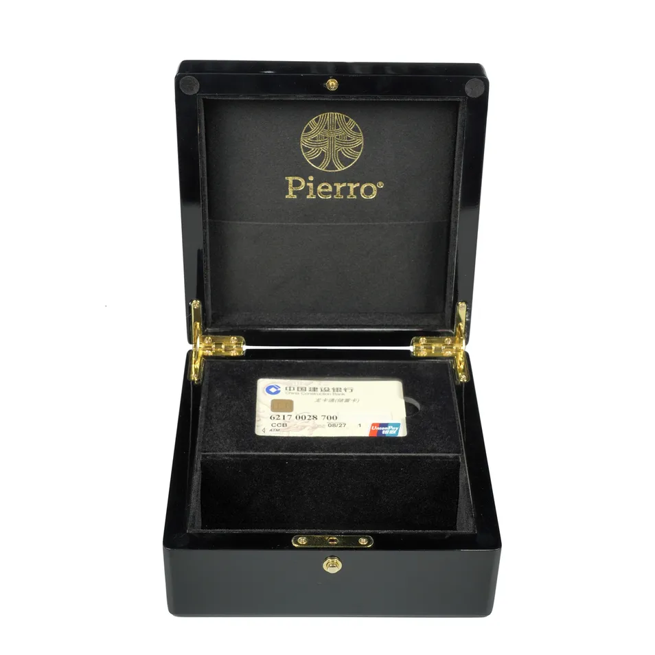 Factory Wholesale High Gloss Paint Custom Logo Luxury Wooden Black Bank Card Gift Box