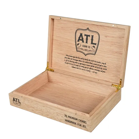 Luxurious Personalized Wooden Cigar Humidor Box for Gifting