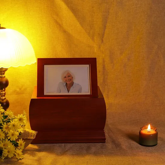 2025 Hot Selling Luxury Wholesale Casket Funeral Supplies China Factory American Style Human Urns for Human Ashes Adult