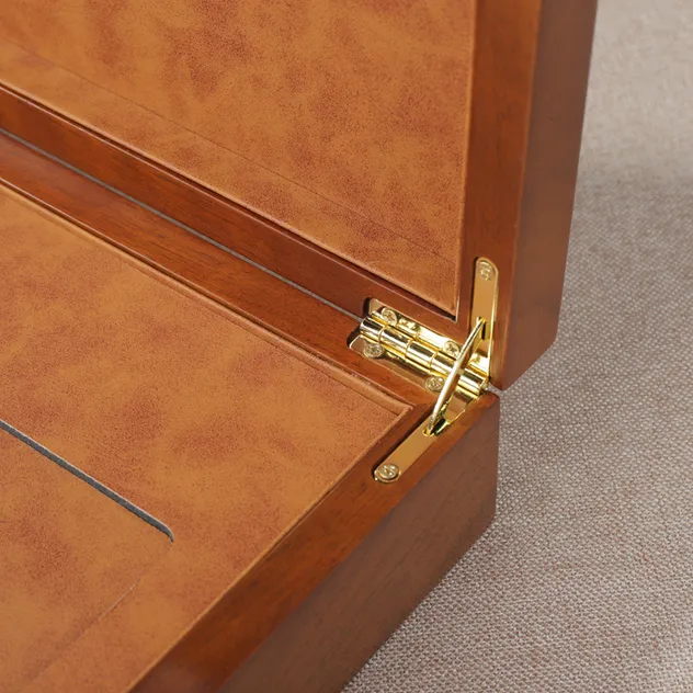Solid Wood Jewelry Watch Box Handcrafted Anti Tarnish Lining Singel Layer Compartments Lockable Closure Soft Velvet Interior Compact Size Desktop Organizer
