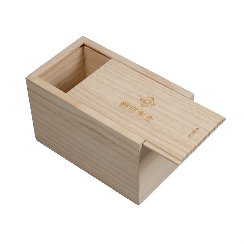 Elegant Custom Pine Wood Box for Premium Green Tea Gifts