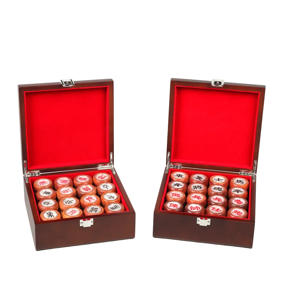 Portable Wooden Travel Chess Game Folding Wood Chess Box Magnetic Wooden Chess Set