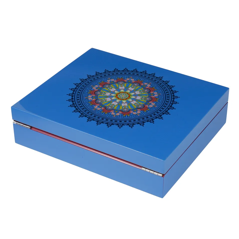 Elegant Customizable Wooden Jewelry Organizer for Rings and Necklaces