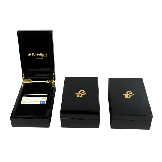 Wholesale Wooden Luxury Custom Storage Credit Card Box Black Handmade Customized Logo Woodcard Packaging Gift VIP Credit Business Case